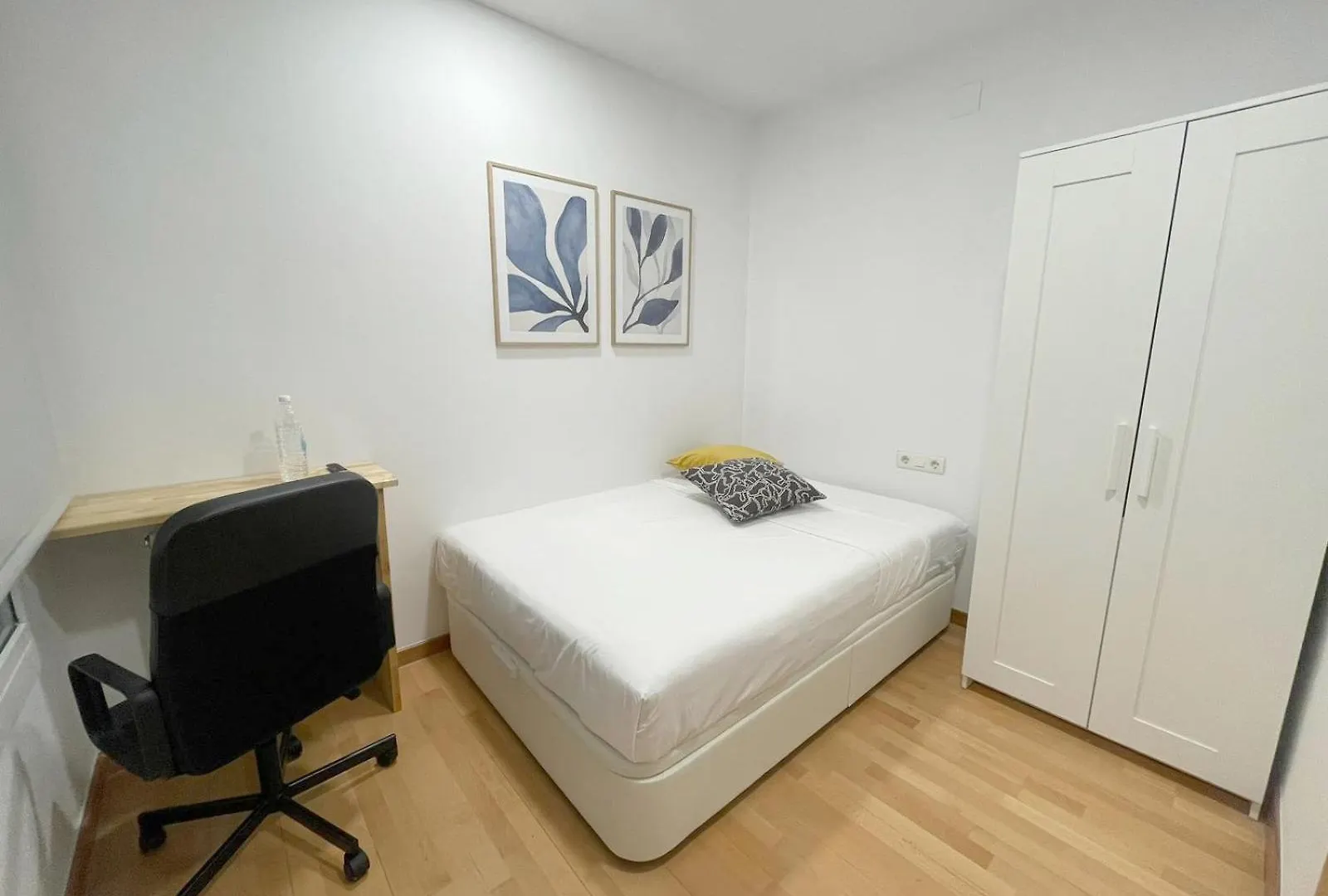 Marbarcelona Suites Berlin 0*, Barcelona Spain