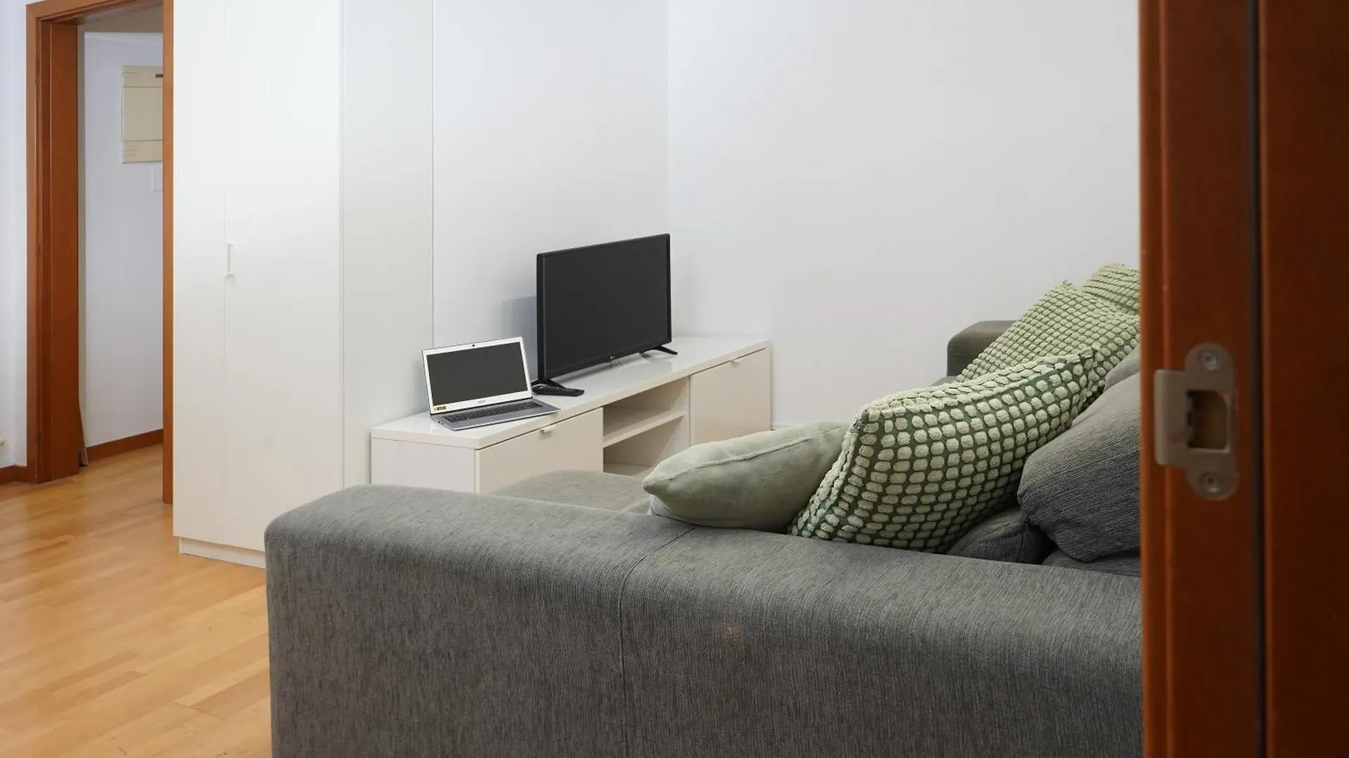 Marbarcelona Suites Berlin Guest house